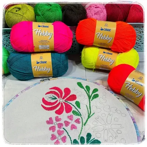 Imagen de Lana 100% acrilica "CISNE" Hobby ideal para crochet en madeja de 100grs Varios colores a eleccion