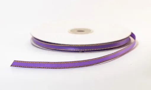 cinta satinada borde metalizado ancho 1 4 6mms rollo 45mts color lila oscuro oro 0