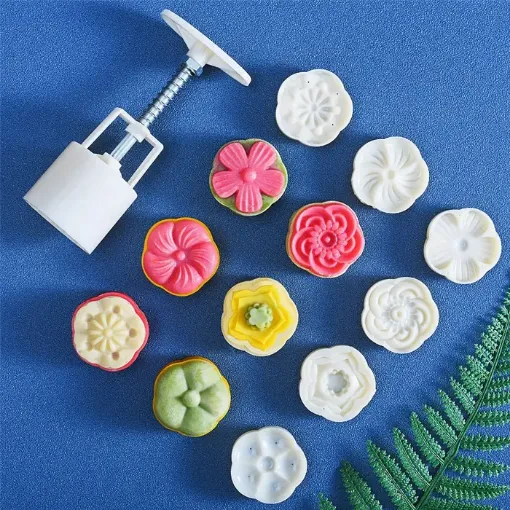prensa eyector 6 moldes sellos plastico 50mms para masa galletas forma flor x6 modelos 0