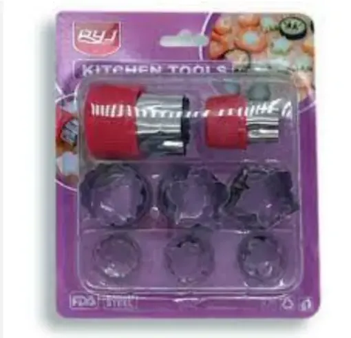 set 8 moldes cortantes galletitas metal motivos varios 0