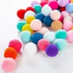 pompones 40mms por 10 unidades color blanco 2