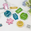 set 2 moldes silicona para resina lets resin colgantes etiquetas 16 modelos 8cms 8