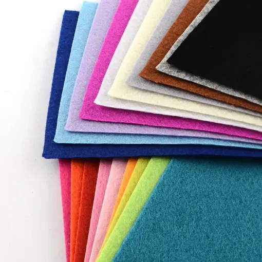 fieltro fino 1mm medida 15x10cms por 40 unidades colores surtidos 0
