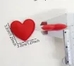 aplique parche fieltro doble cara modelo corazon rojo 32mms x10 unidades 1