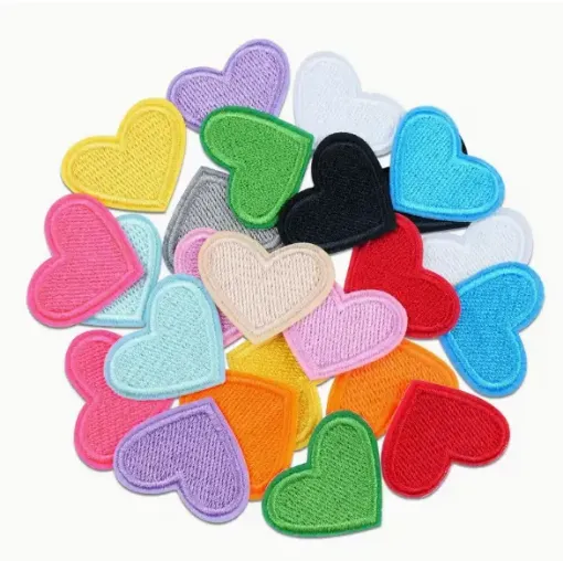 aplique parche bordado termoadhesivo para tela modelo corazon 35mms varios colores 0