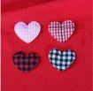 aplique parche tela doble cara modelo corazon rojo 32x27mms x10 unidades surtidas 1