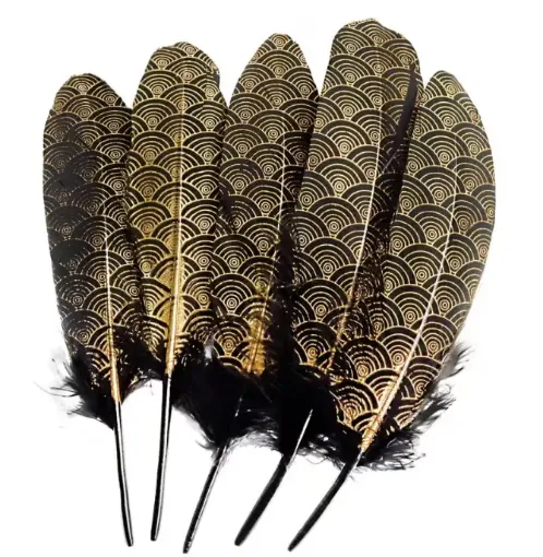 pluma negra punta estampada dorada 14 20cms por 10 unidades 0