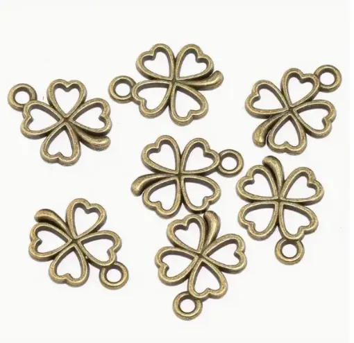 dije colgante metalico modelo trebol 4 hojas medida 17x13mms x10 unidades color oro viejo 0