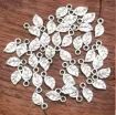 dije colgante metalico modelo hojita medida 10 5x5mms x18 unidades aprox color plata antigua 0