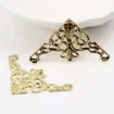filigrana decorativa metalica fina modelo esquinero calado 36x51mm x10 unidades color dorado 6