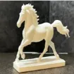 pieza impresion 3d abs modelo caballo galopando medida 120x40x90mms color blanco 0
