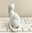 pieza impresion 3d abs modelo gato sentado elegante medida 67x65x110mms color blanco 0