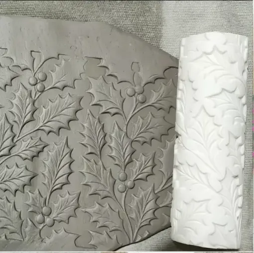 rodillo mini plastico para textura arcilla polimerica masas sin mango 80x25mms motivo acebo 0