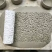 rodillo mini plastico para textura arcilla polimerica masas sin mango 100x30mms motivo floral 0