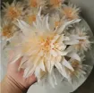 flor artificial crisantemo 130mms color champagne x2 unidades 0