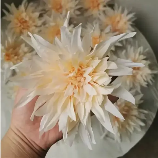 flor artificial crisantemo 130mms color champagne x2 unidades 0
